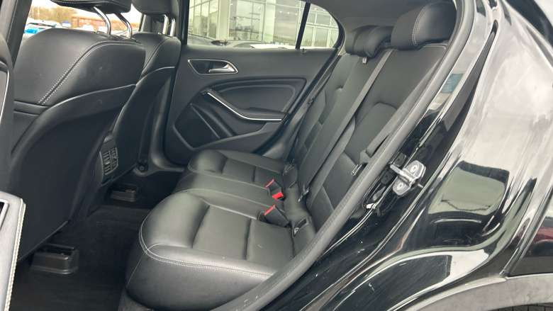 Mercedes-Benz GLA 200 Sport 5dr Petrol Hatchback